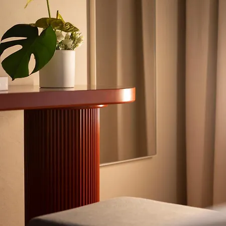 Hotel Velvet Grey Boutique